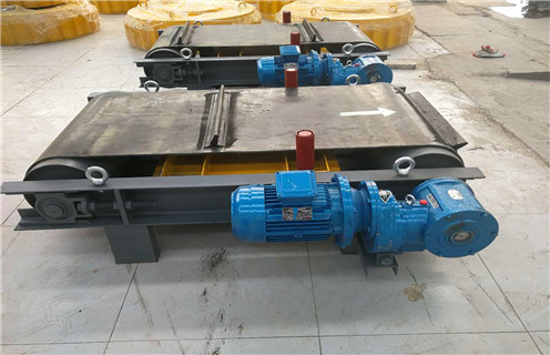 自卸式永磁除鐵器，廣東自卸式永磁除鐵器生產(chǎn)廠家_技術(shù)參數(shù)_廣東自卸式永磁除鐵器生產(chǎn)廠家磁塊安裝方式_如何換帶