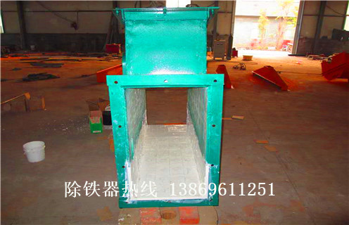 永磁管道除鐵器，湖南永磁管道除鐵器應(yīng)用 _遠(yuǎn)力廣東管道式粉料永磁除鐵器12000高斯_可定制工作原理_安裝示意圖 