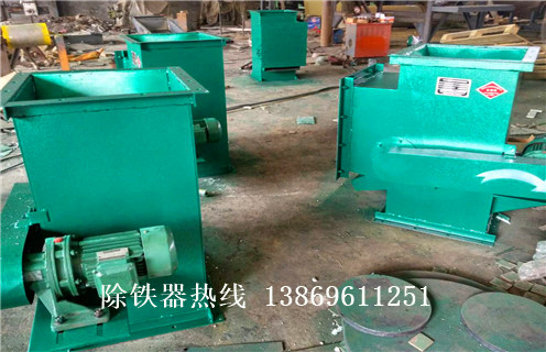 永磁管道除鐵器，湖南永磁管道除鐵器應(yīng)用 _遠(yuǎn)力廣東管道式粉料永磁除鐵器12000高斯_可定制工作原理_安裝示意圖 