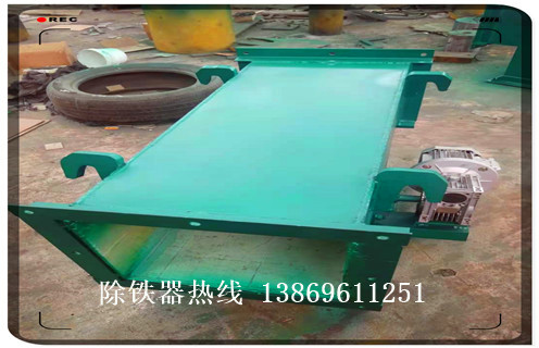 管道自卸式除鐵器，江蘇RCYG-450管道自卸式除鐵器_遠(yuǎn)力江蘇RCYG-450管道自卸式除鐵器應(yīng)用安裝示意圖型12000高斯_可定制工作原理